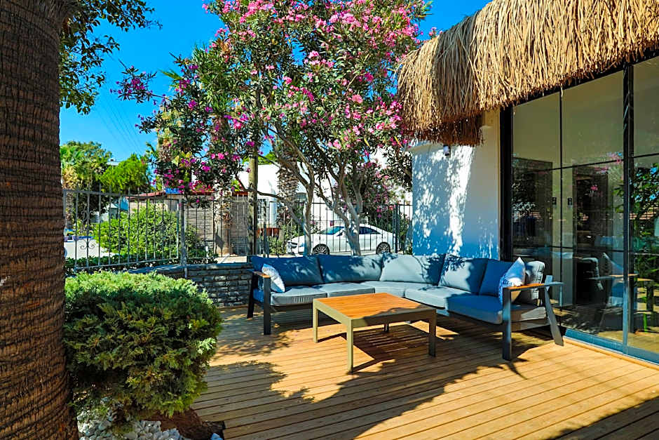 Yalıpark Beach Hotel