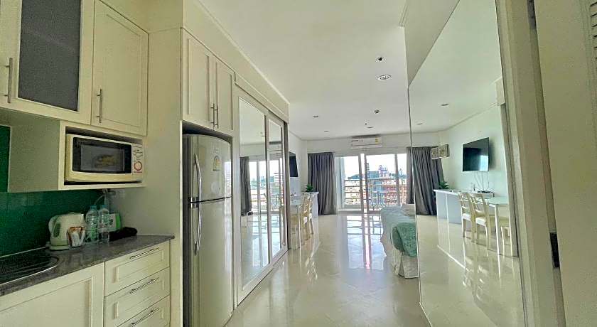 View Talay 6 by Pat 42