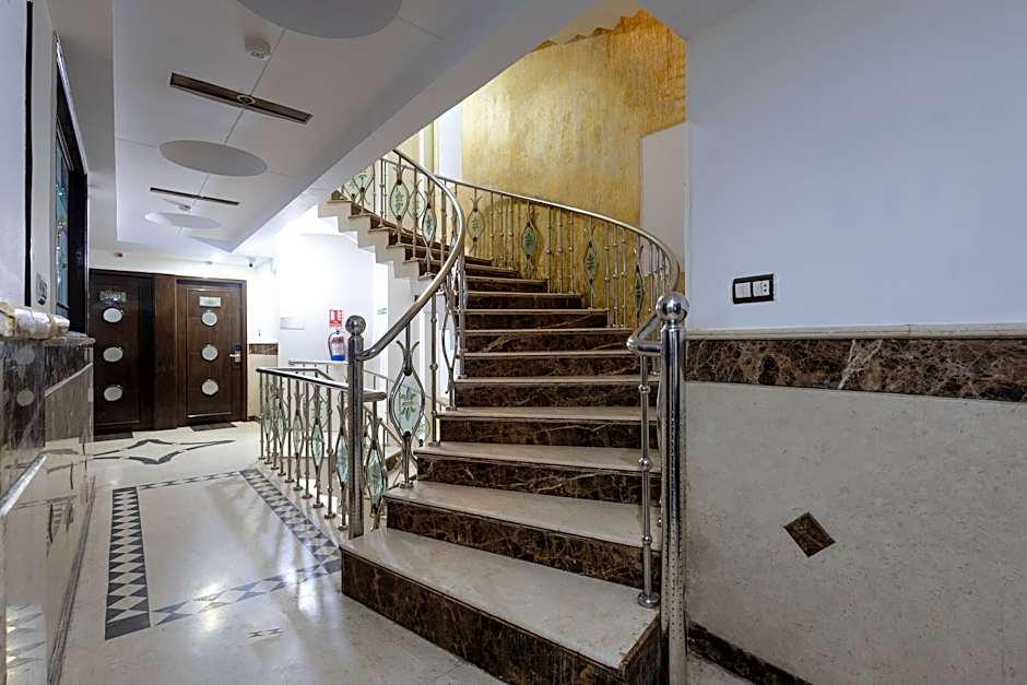 Hotel Shivdev International