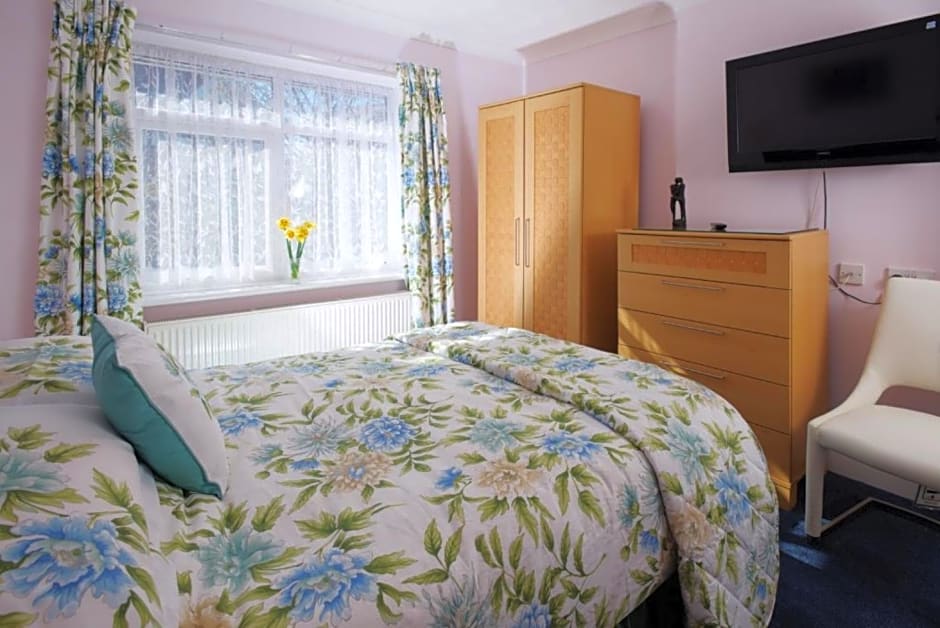 Minton Lodge Hotel - Seniors Only