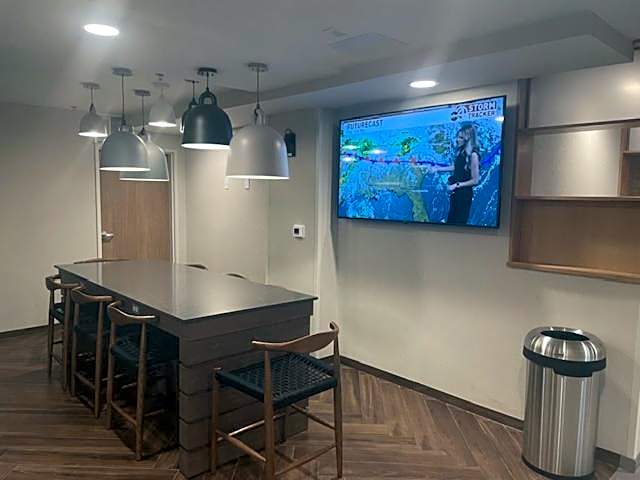 Fairfield by Marriott Inn & Suites Charleston Downtown