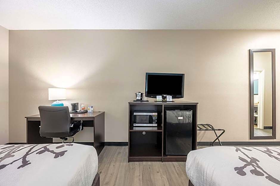 Sleep Inn & Suites