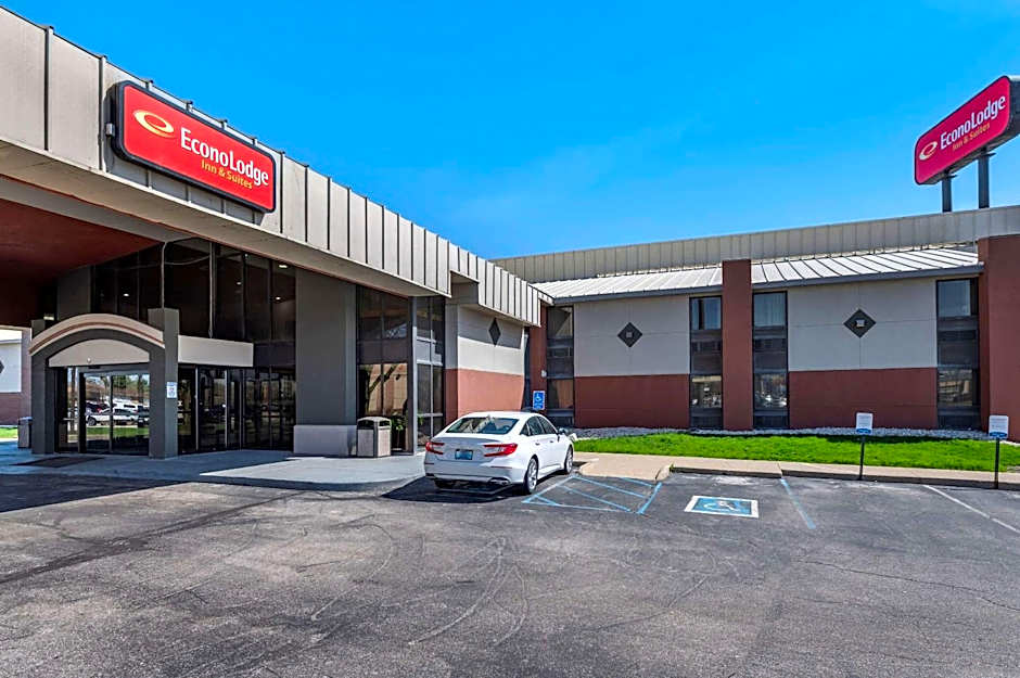 Econo Lodge Inn & Suites