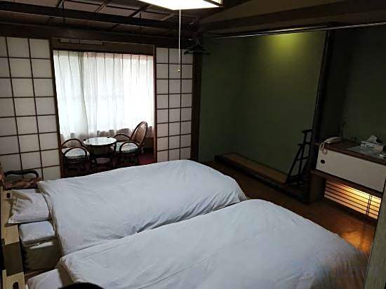 Tokuzushi Ryokan