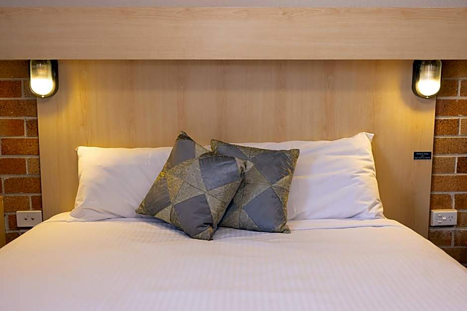 Photo 1 of 6 of Deluxe Double Room