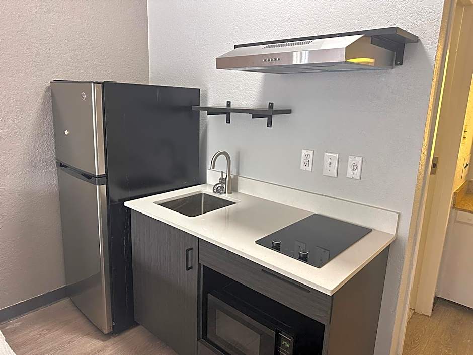 Studio 6 Suites Jacksonville, NC – Camp LeJeune