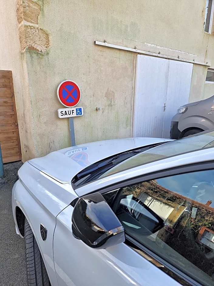 Logis Auberge De La Riviere