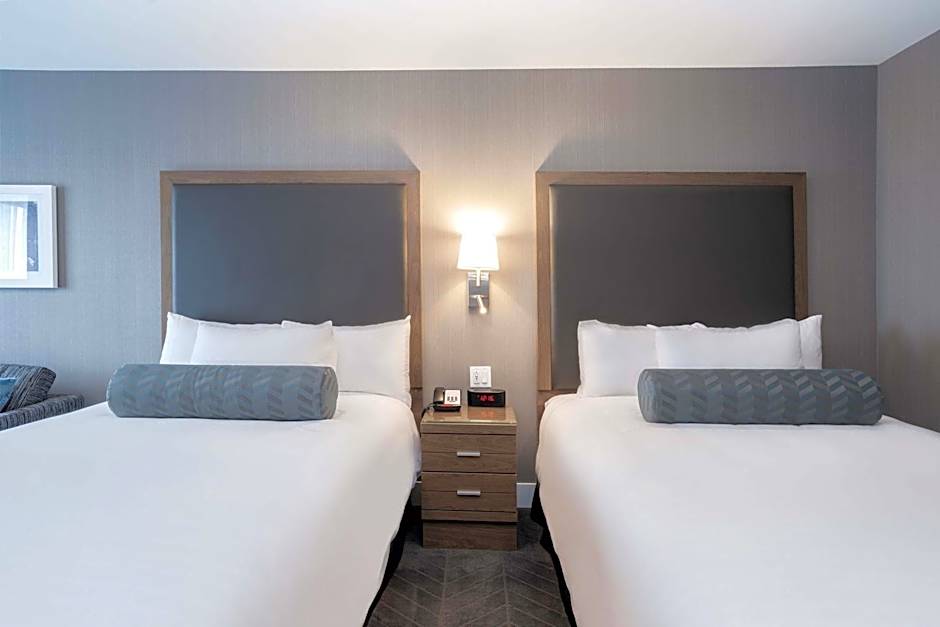 Sandman Signature St. John's Hotel