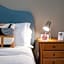 casa mo room and suite