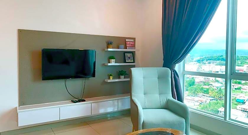 Sunset Seaview Vacation Condos @ Infinity Avenue