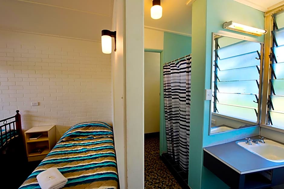 Lamington Hotel Motel - Detached Motel