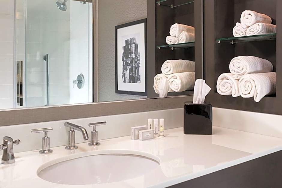Courtyard by Marriott Minneapolis Downtown