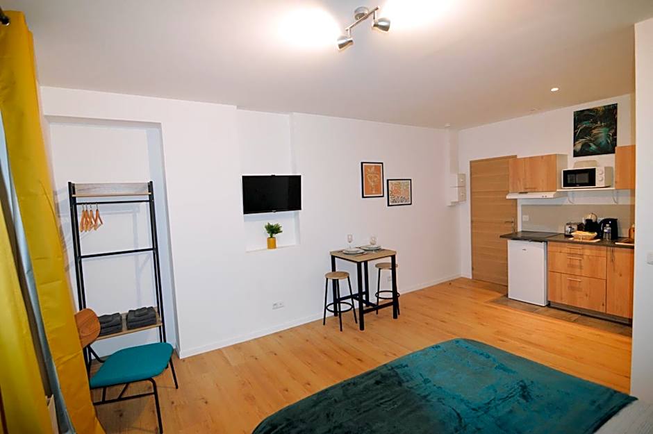 Studios Lsquare Residence AFPA