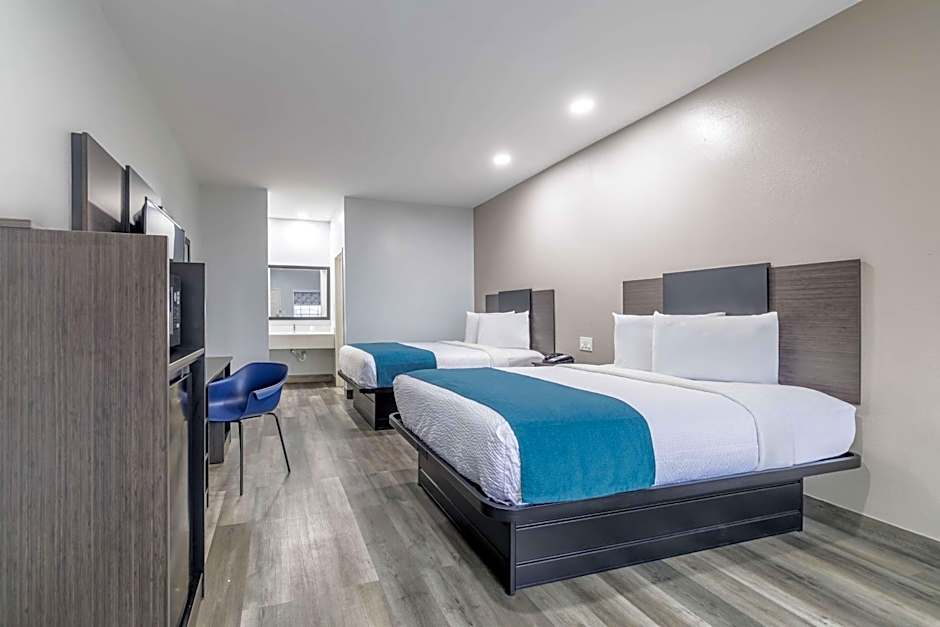 Studio 6 Suites Brenham, TX