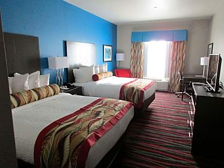 2 Queen Beds Non-Smoking Microwave Fridge Wi-Fi Full Breakfast