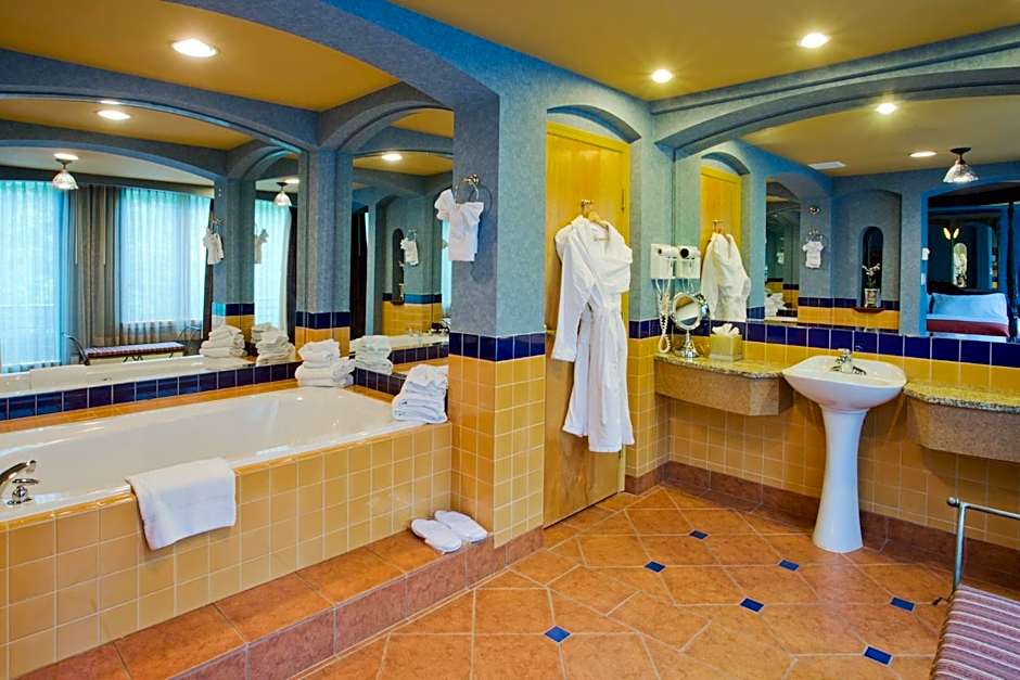 DoubleTree by Hilton North Vancouver