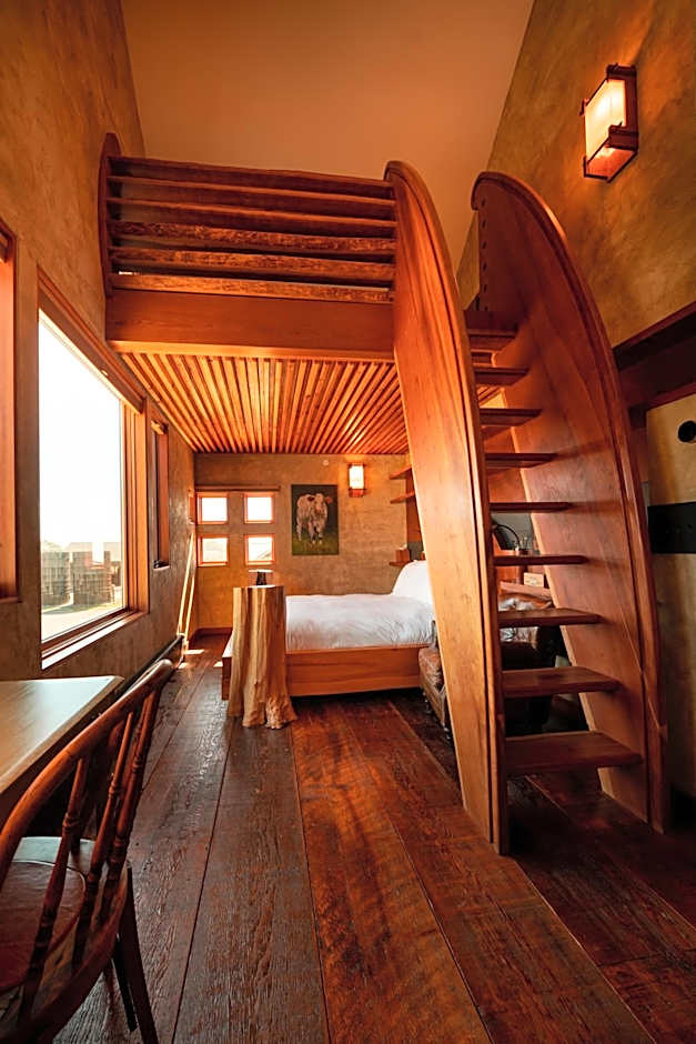 The Inn at Newport Ranch