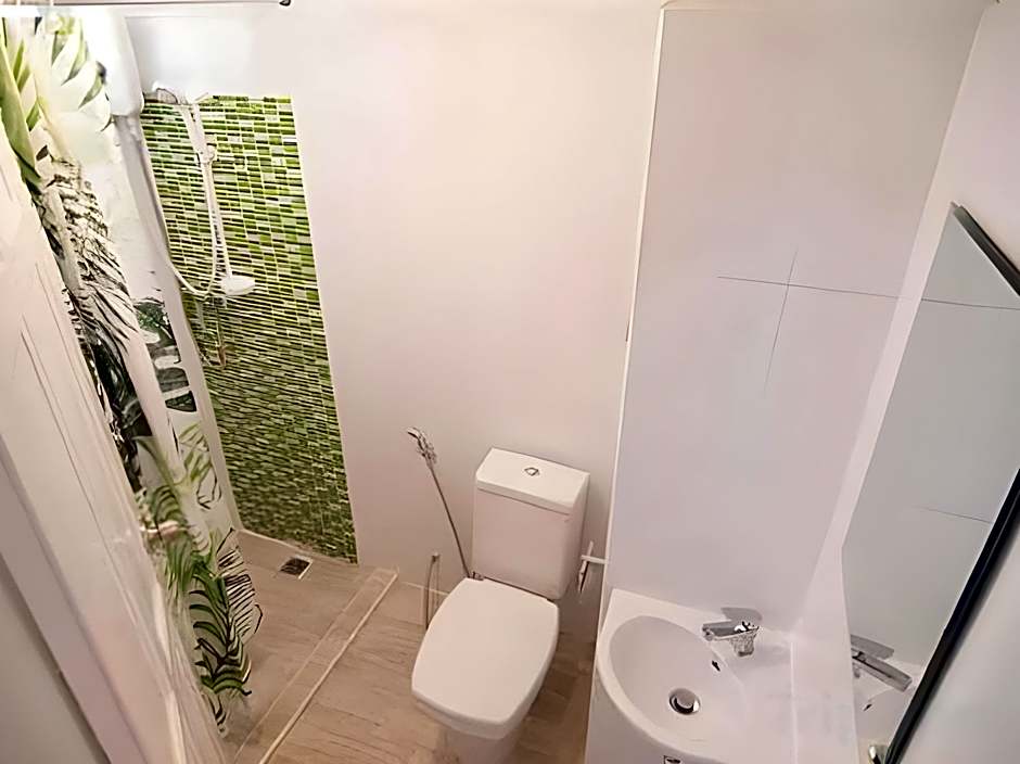 Malizon Hotel and Residences