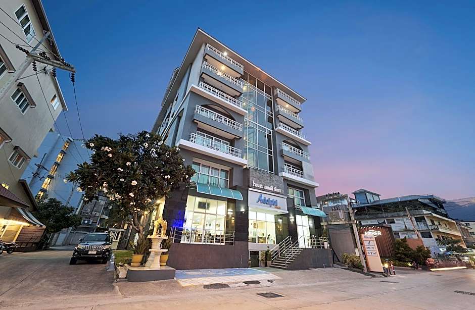 Adelphi Pattaya Hotel