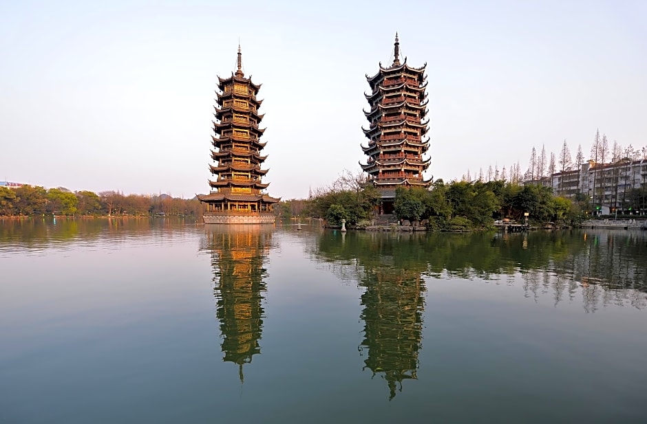 Lijiang Waterfall Hotel