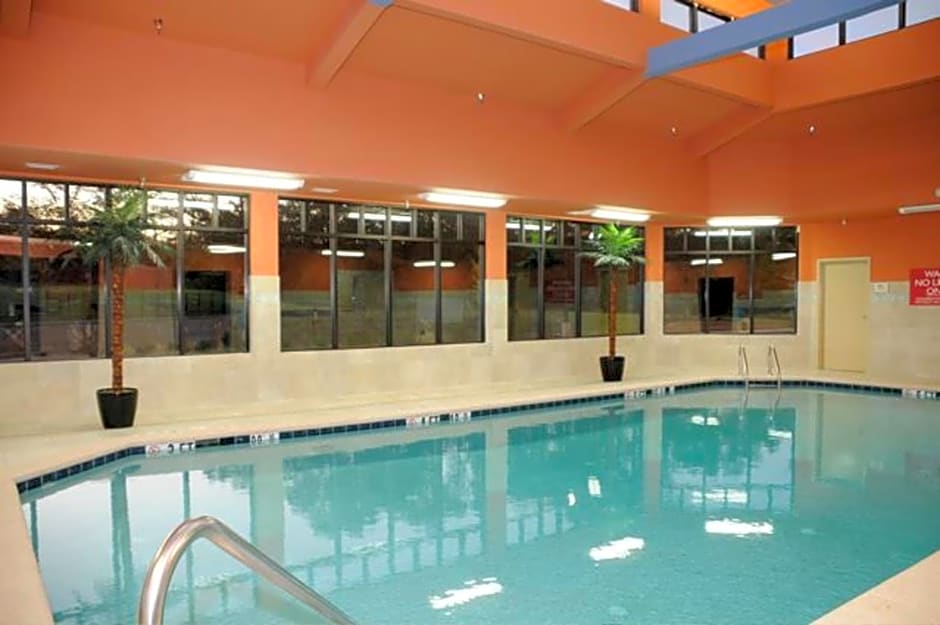 Holiday Inn Express Hotel & Suites Atlanta-Cumming By IHG