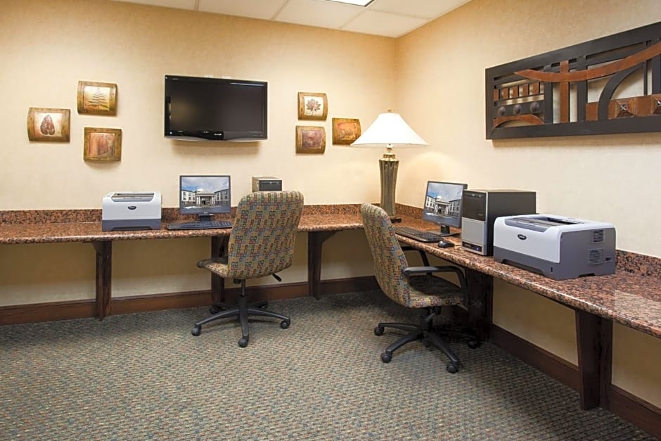 Holiday Inn Express & Suites Salt Lake City-Airport East By IHG