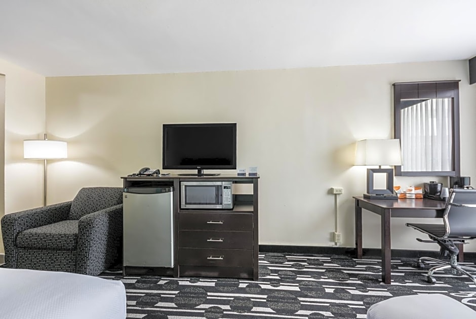 Days Inn by Wyndham Oklahoma City Bricktown