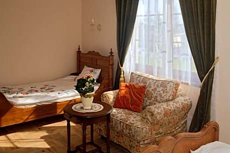 Premium Quadruple Room