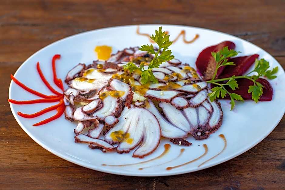 Clove Island Villas & Spa