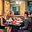 The Raphael Hotel, Autograph Collection by Marriott
