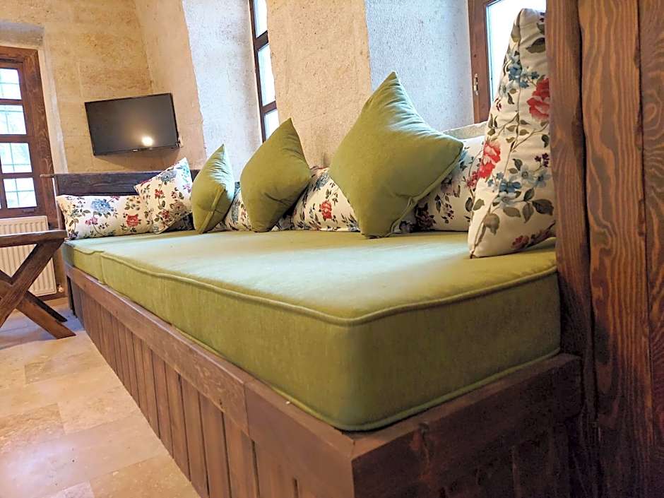 ARMEsos Cave Hotel