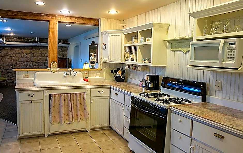 Alexander Mansion Bed & Breakfast