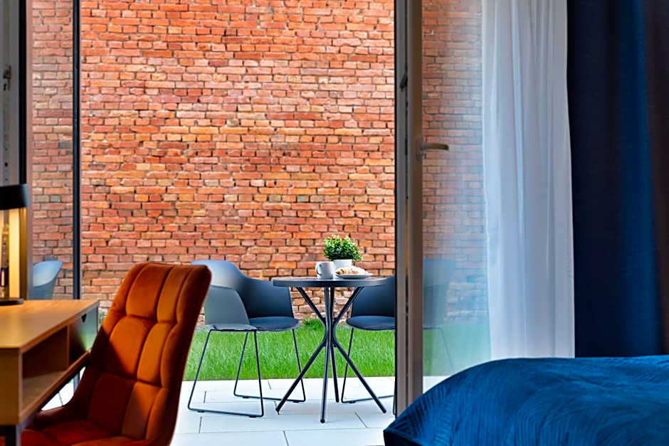 Metropolis Old Town Apartments