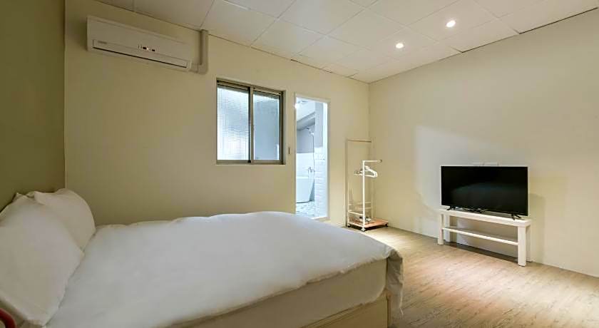 Fengjia All Night Long