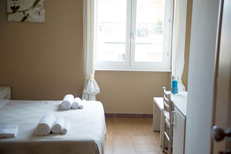 Anna Guest House
