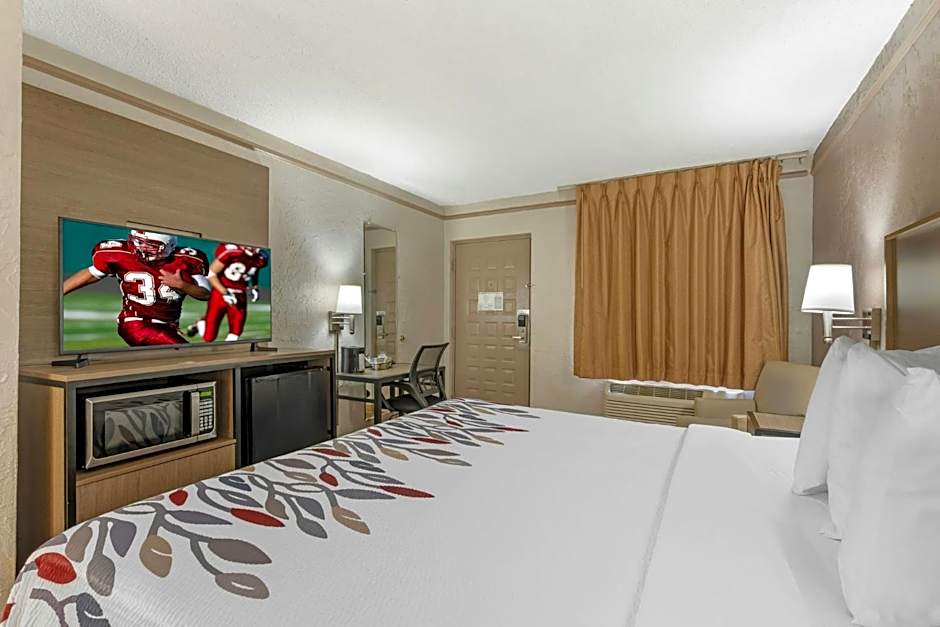 Red Roof Inn Tampa Bay - St. Petersburg