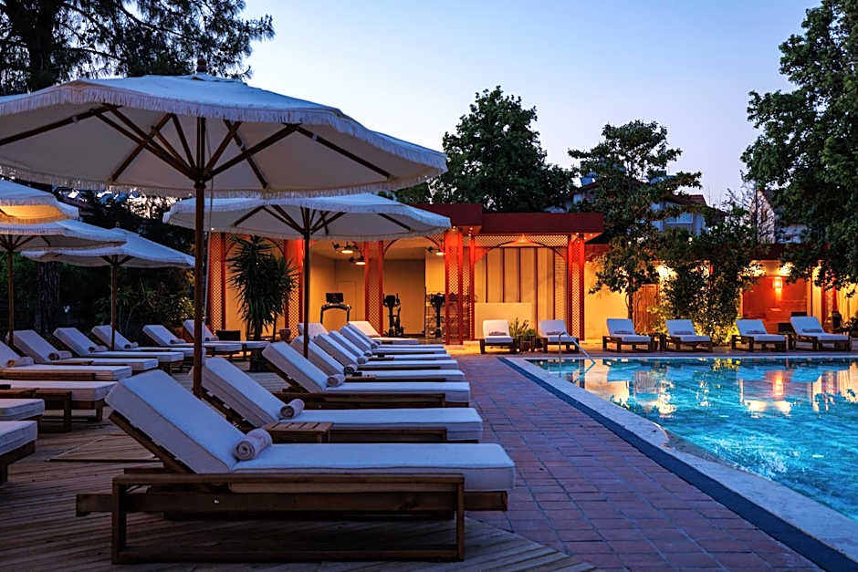 Lill Maison Hotel & City Club