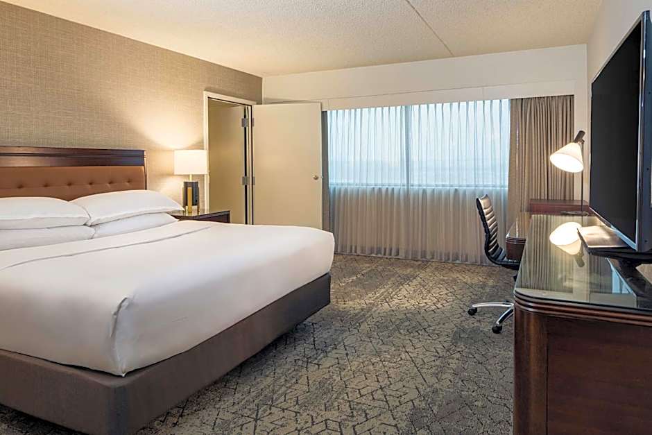 Sheraton Detroit Metro Airport