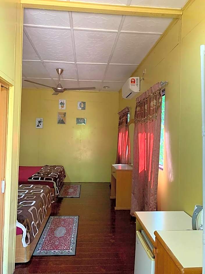 Pondok Sri Salang