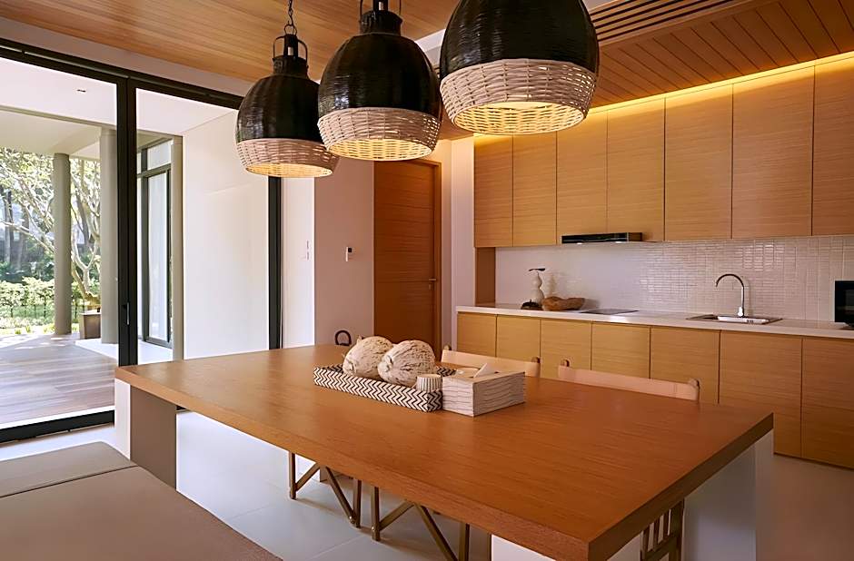 Veranda High Residence