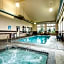 Comfort Inn & Suites McMinnville Wine Country