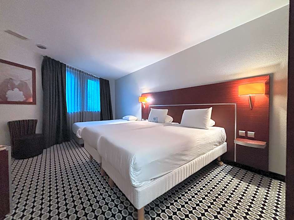 Kyriad Limoges Centre Gare - Atrium