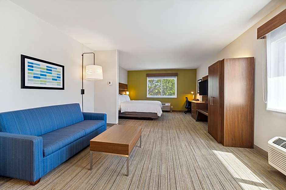 Holiday Inn Express & Suites Mountain View Silicon Valley By IHG