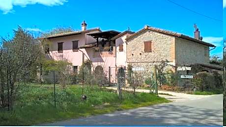 B&B With Pool and View of Assisi