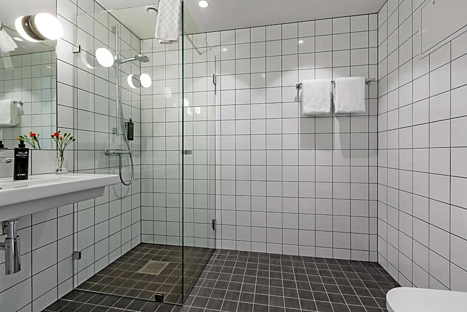 Ten Hotel BW Signature Collection