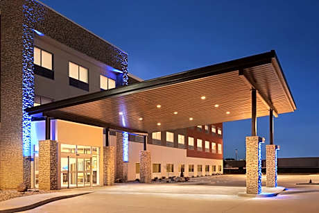 Holiday Inn Express And Suites Beaver Dam By IHG
