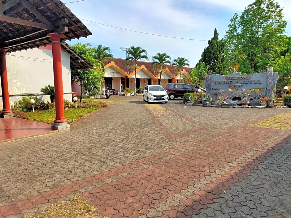 SPOT ON 2465 Hotel Raung View