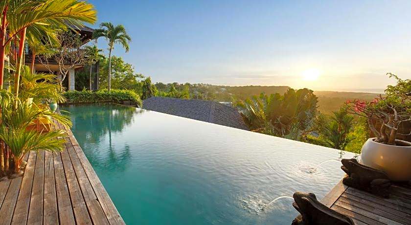 Hidden Hills Villas
