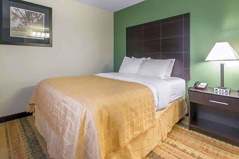 Quality Inn & Suites Horse Cave