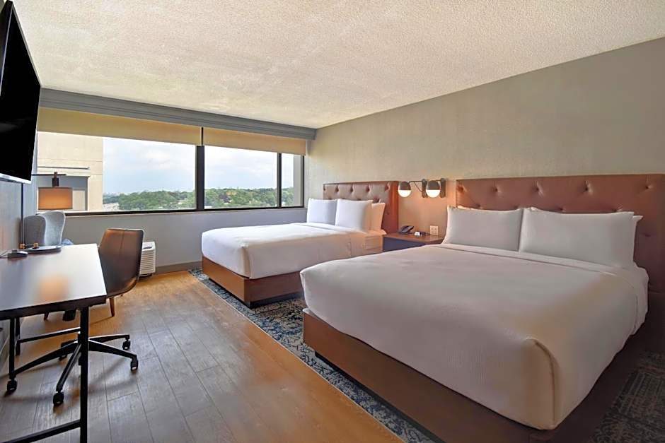 Four Points by Sheraton Boston Newton